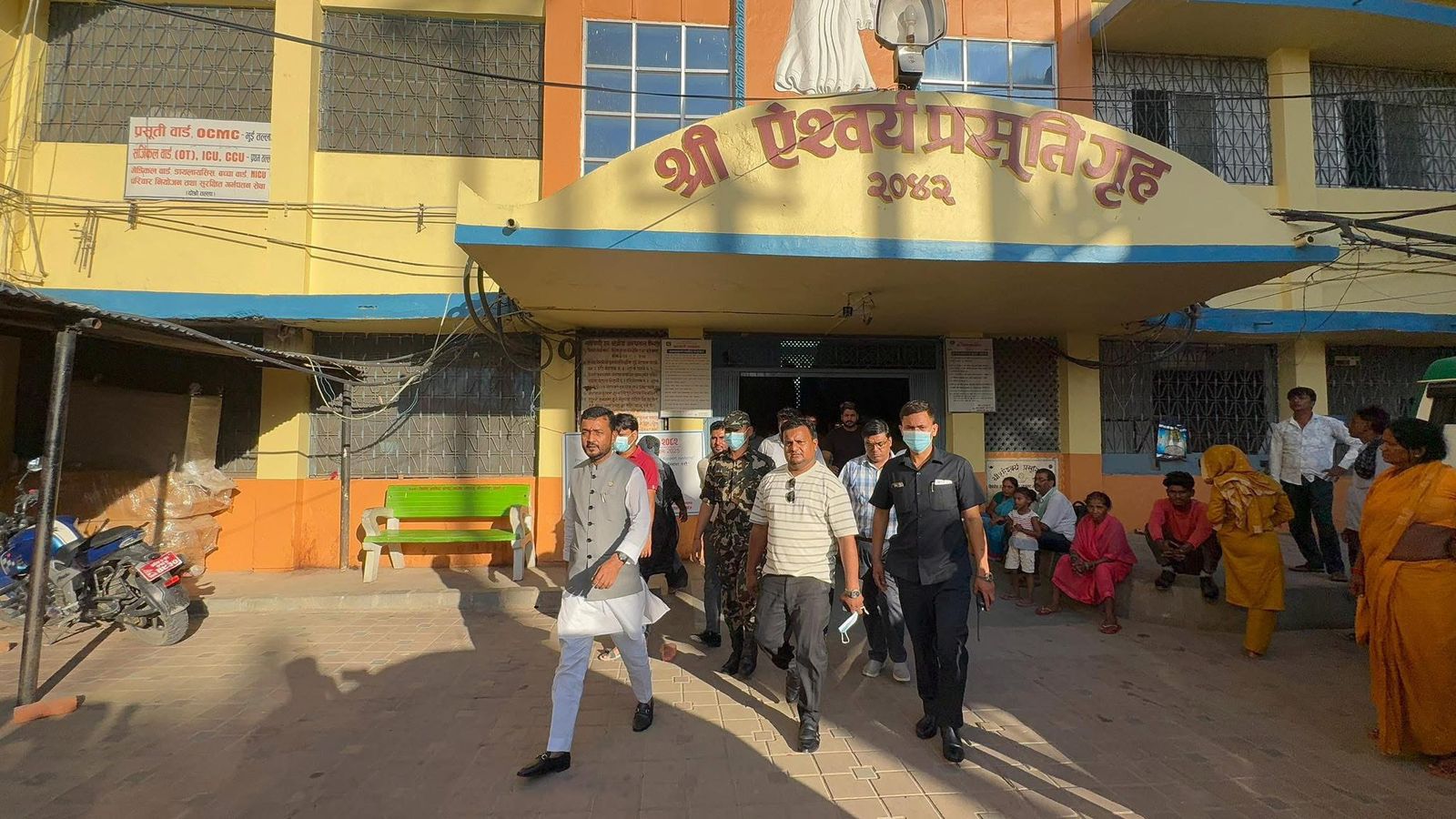 हैजा रोगीहरूको अवस्था बुझ्न मन्त्री यादव वीरगञ्जका विभिन्न अस्पतालमा